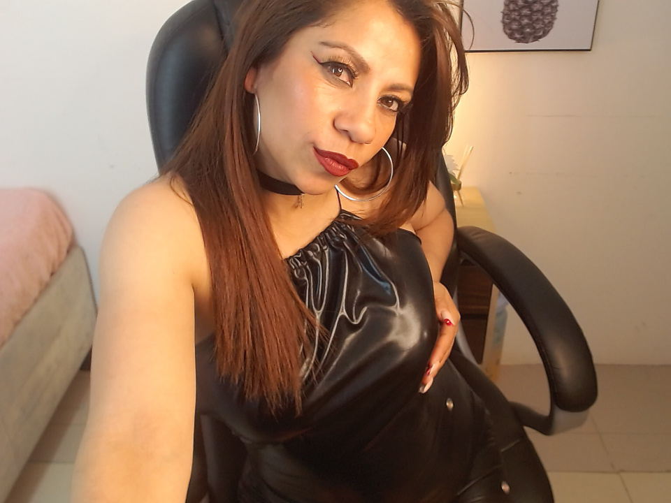 MISSKENDALL_hot Chatroom