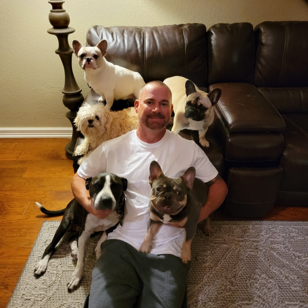 MISTERANDDEMI Chatroom