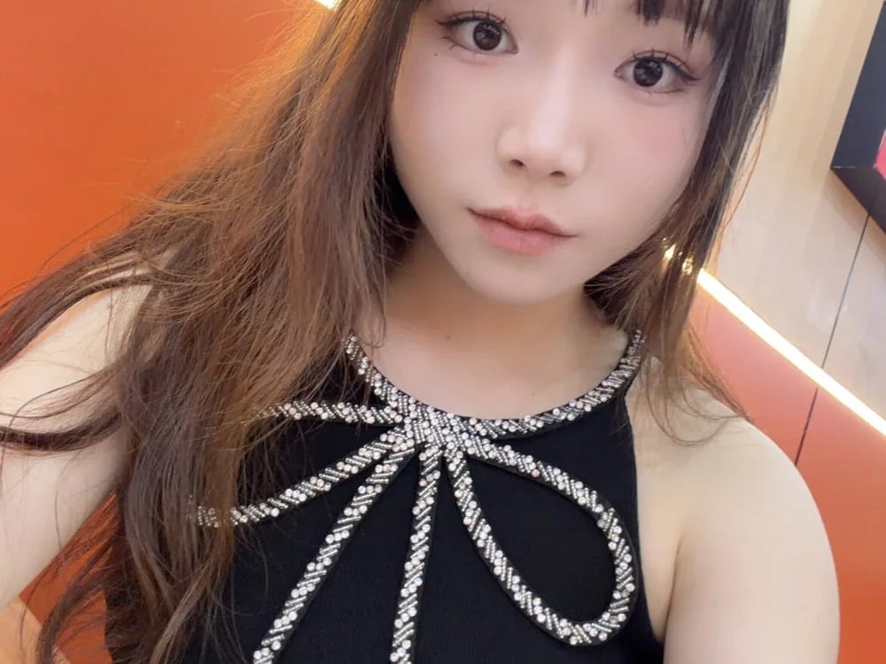 MM-798798 Chatroom