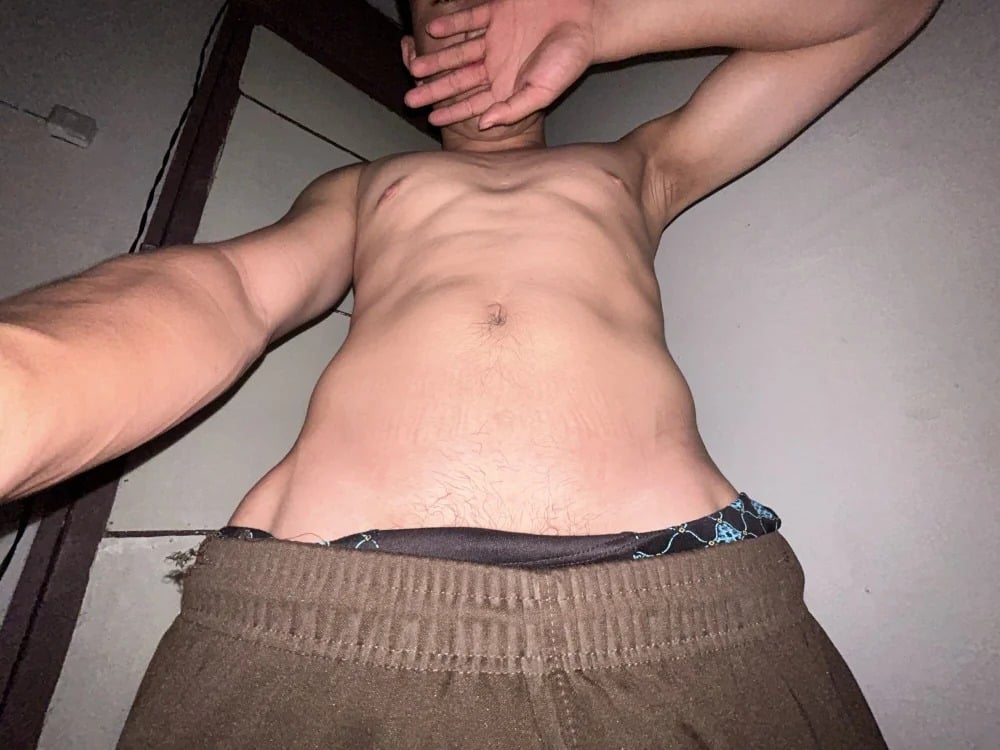 Mackycums Chatroom