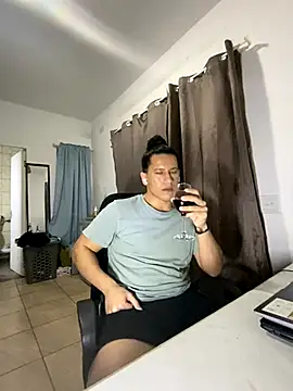 MagicJ95 Chatroom