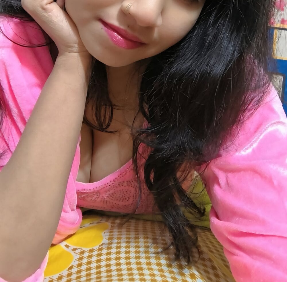 Mahira_Kapoor Chatroom