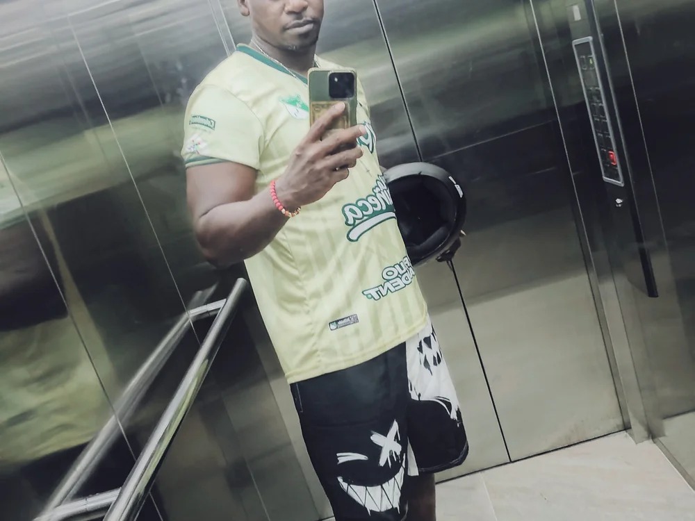 Manblackbigcock@xh Chatroom