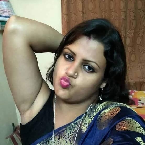 Mangla_Bhabhi Chatroom