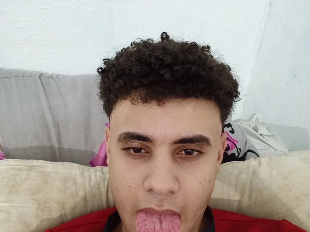 Manoq121 Chatroom