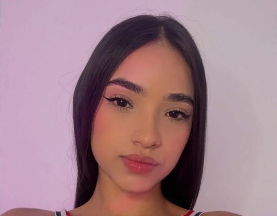 Manu_pink Chatroom