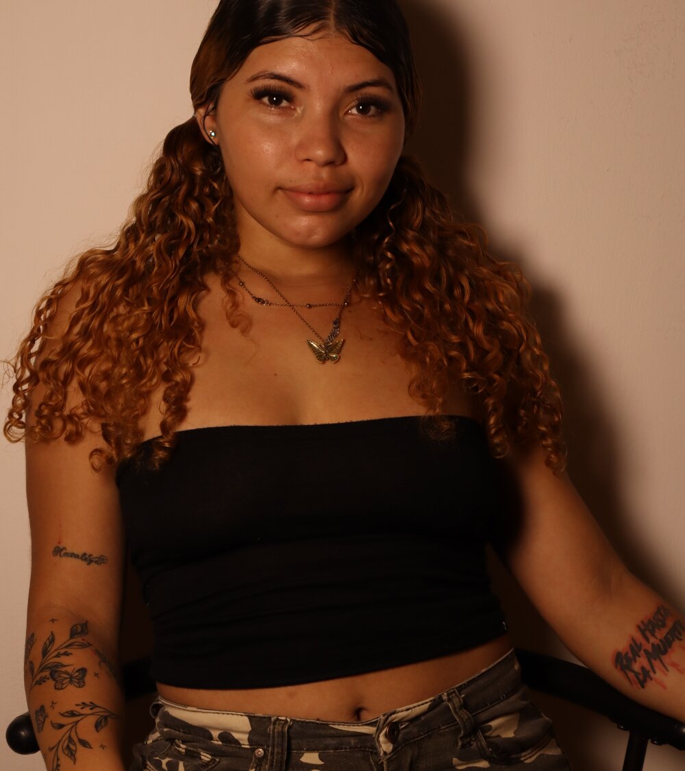 Mara_LatinGirl Chatroom