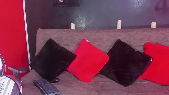 Mara__24 Chatroom