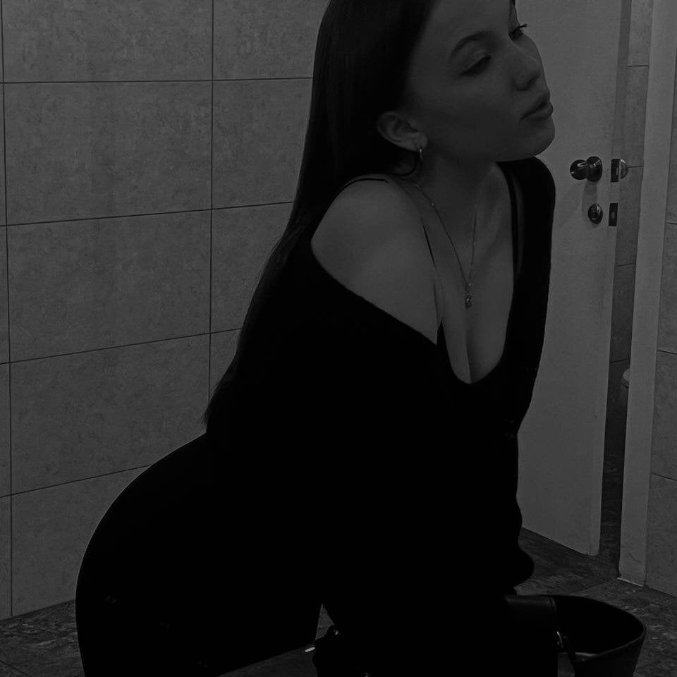 Maria_Solis Chatroom