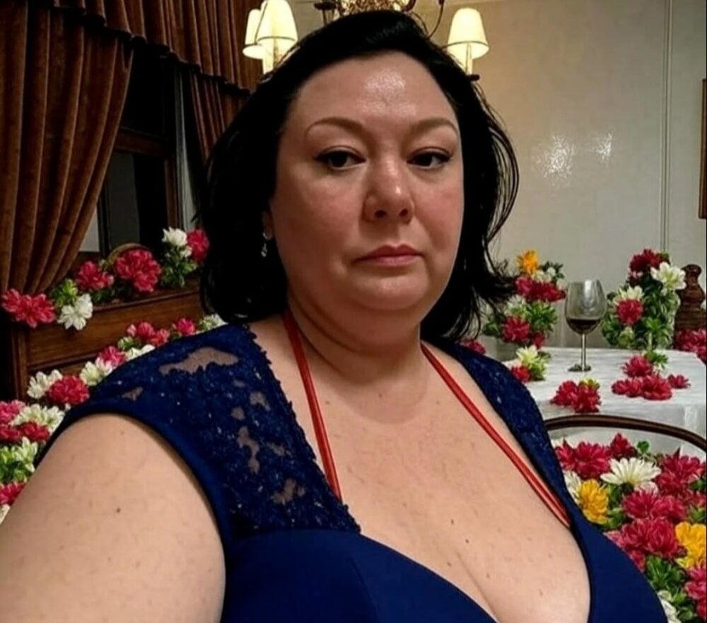MarinaHotLips Webcam Profile Picture MarinaHotLips Chatroom