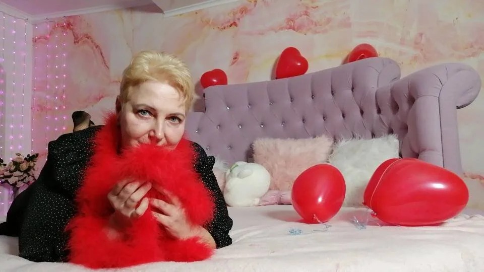 Mary-Leee Chatroom