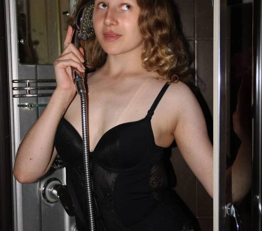 Mary_Charm Chatroom
