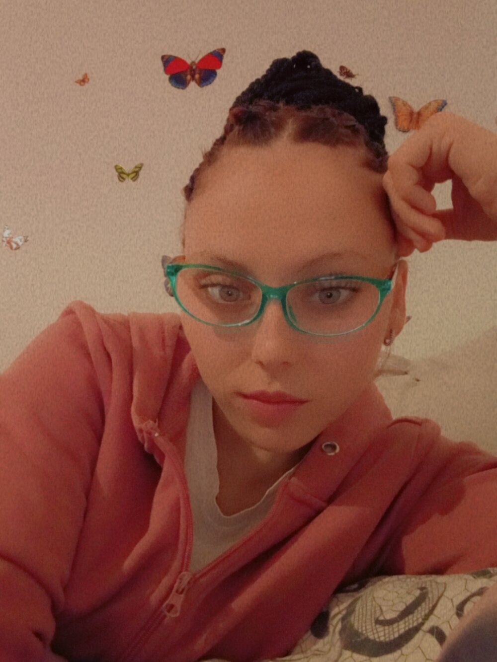 Marynelaelena Chatroom