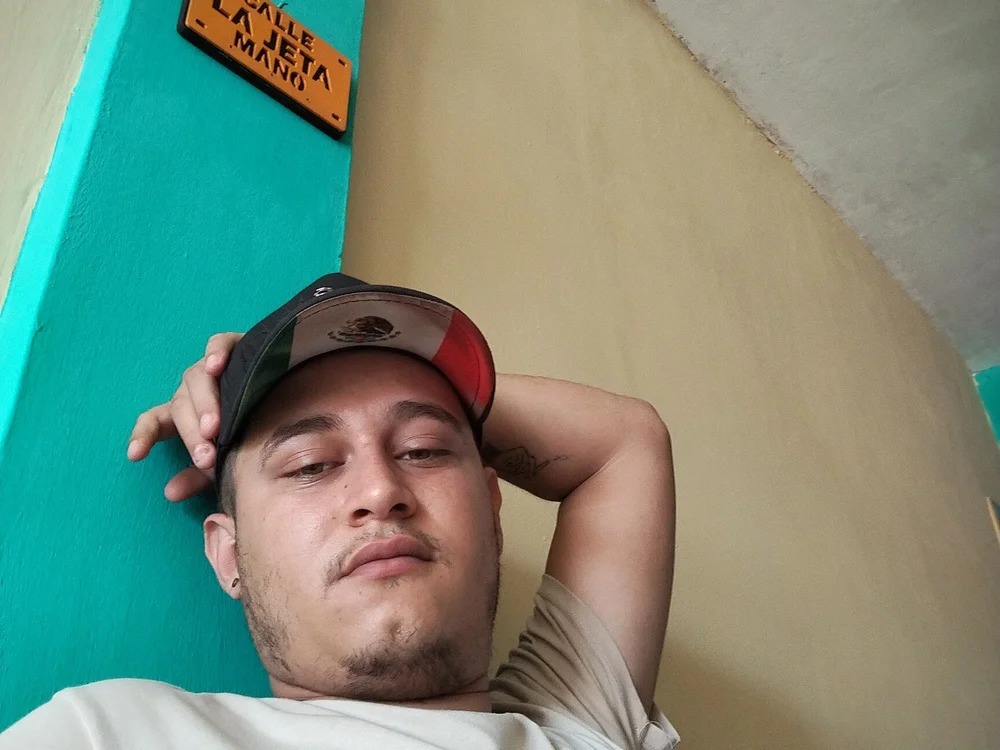 Master_122 Chatroom