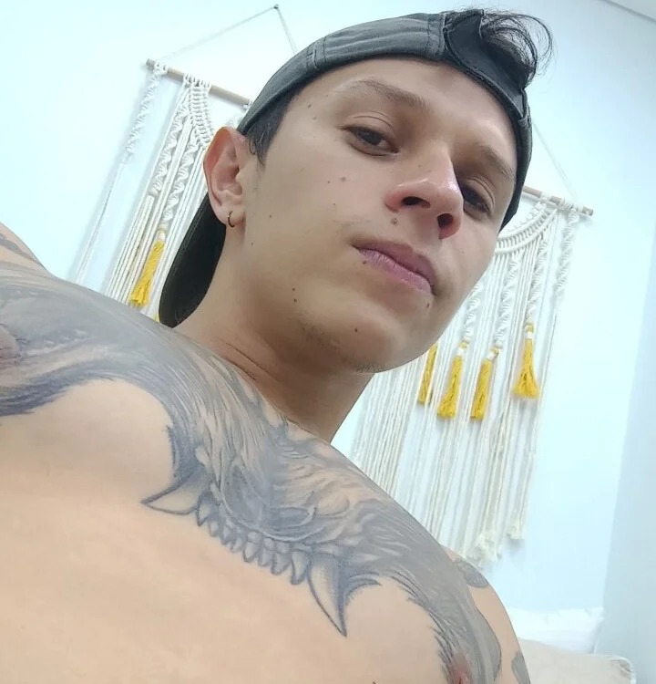 Masterdave7 Chatroom