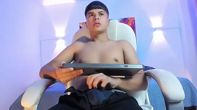 MathewAdams Chatroom