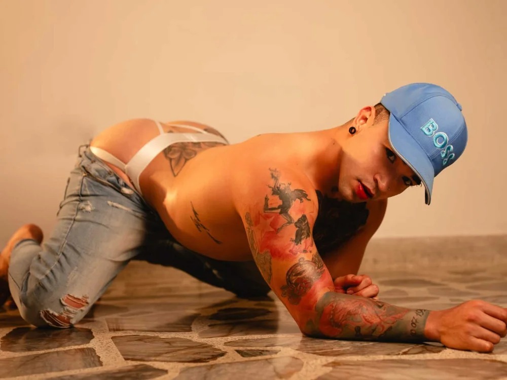 Mathew_Colee Chatroom