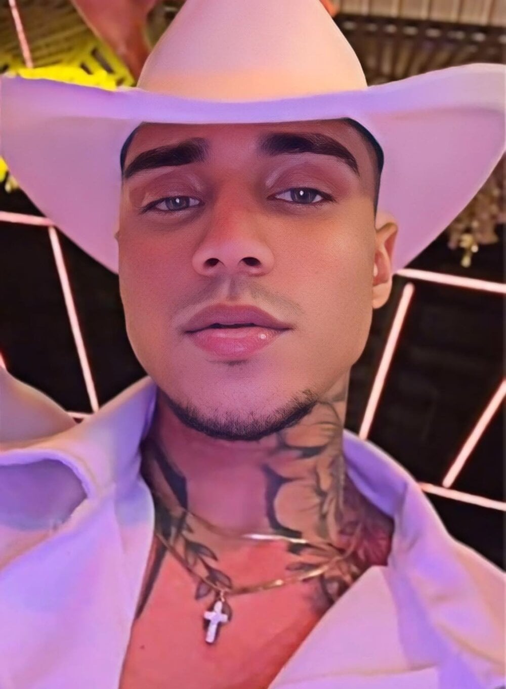 Maxwellkonig Chatroom