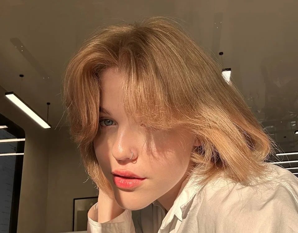 Maya_NextDoor Chatroom