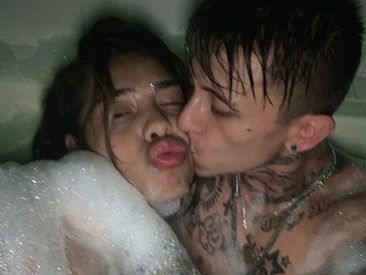 meganandmax-xh's Live Webcam meganandmax-xh