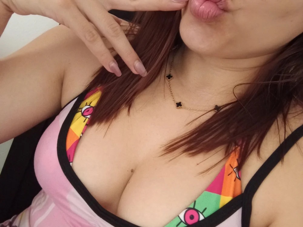 MeganParis Chatroom
