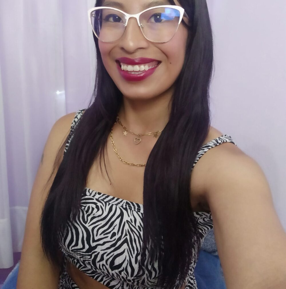 Megan_Darcy Chatroom