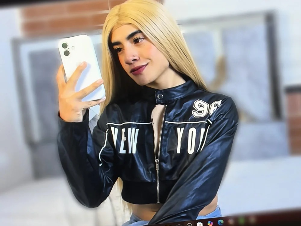 Megan_Dv Chatroom