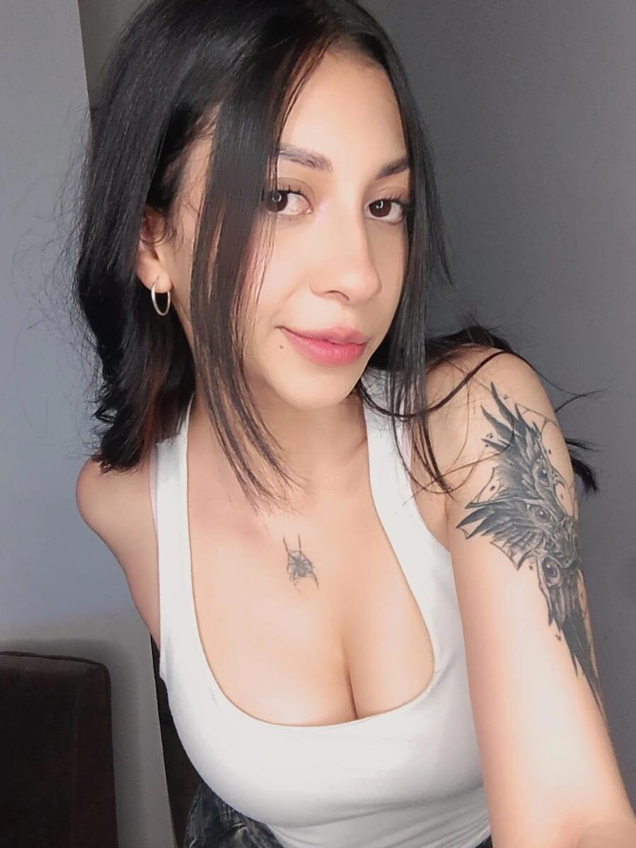 Megan_Kuromi Chatroom