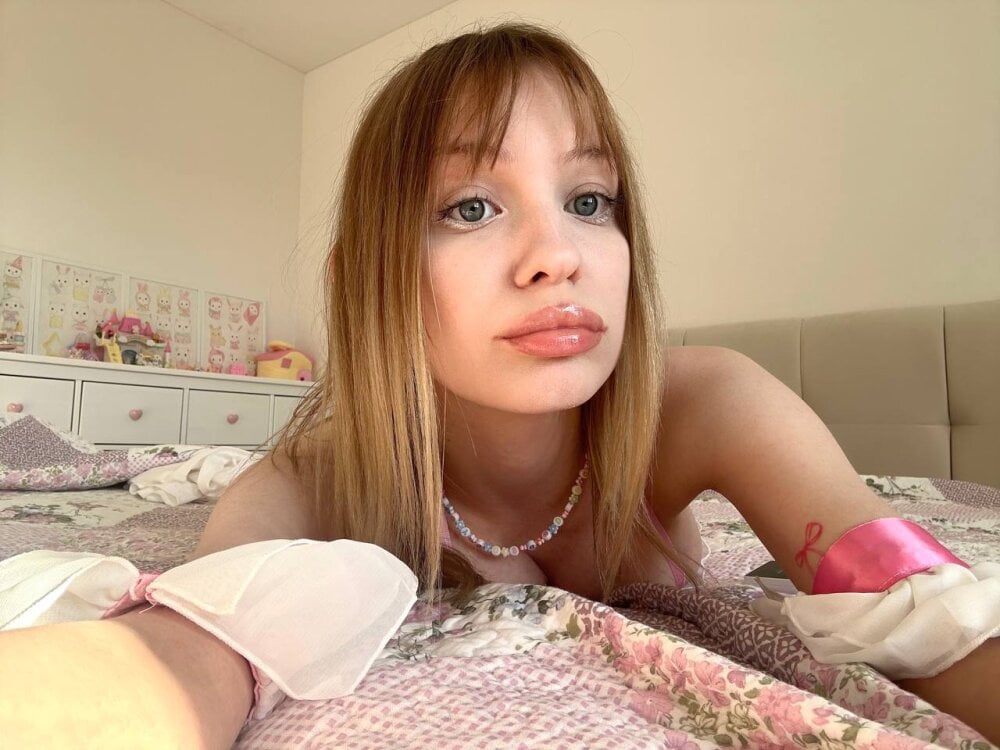 Megan_Wonder Chatroom