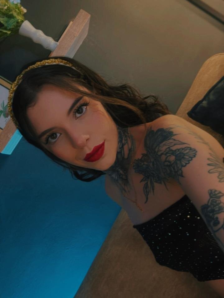 Meganreed_ Chatroom