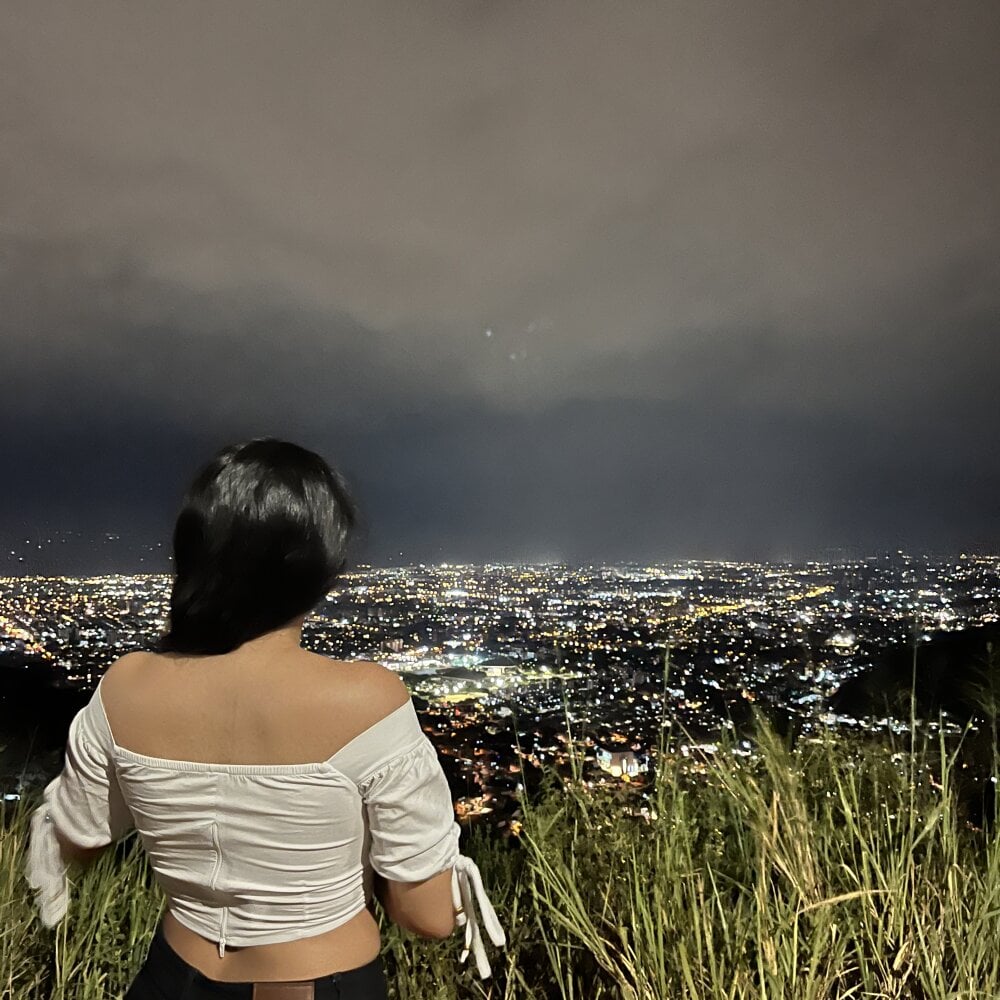 Megansweetcome Chatroom