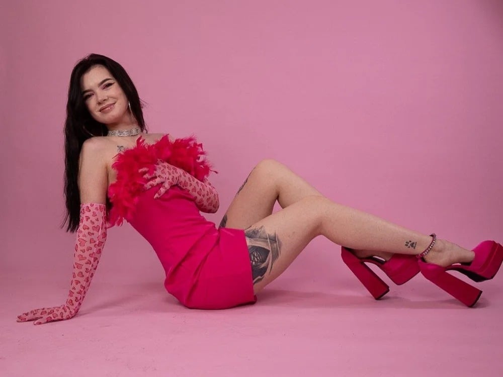 MelissaMay__ Chatroom