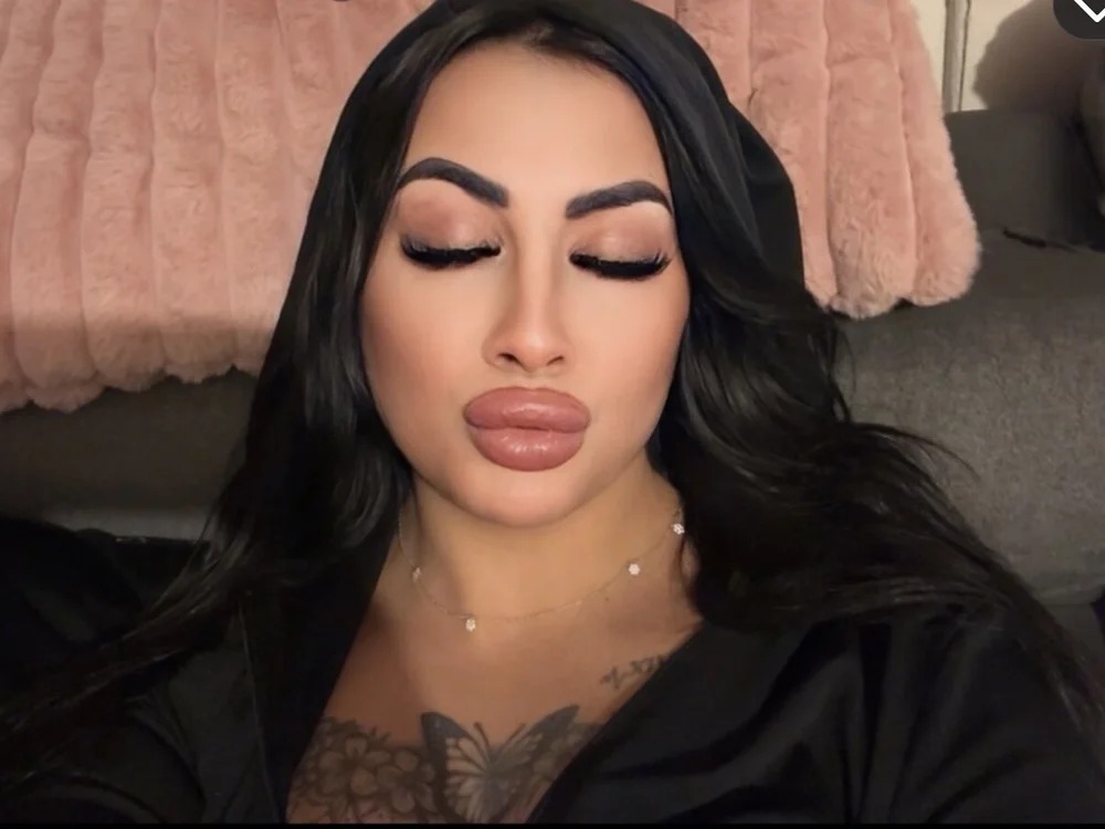 MelissathequeenOff Chatroom