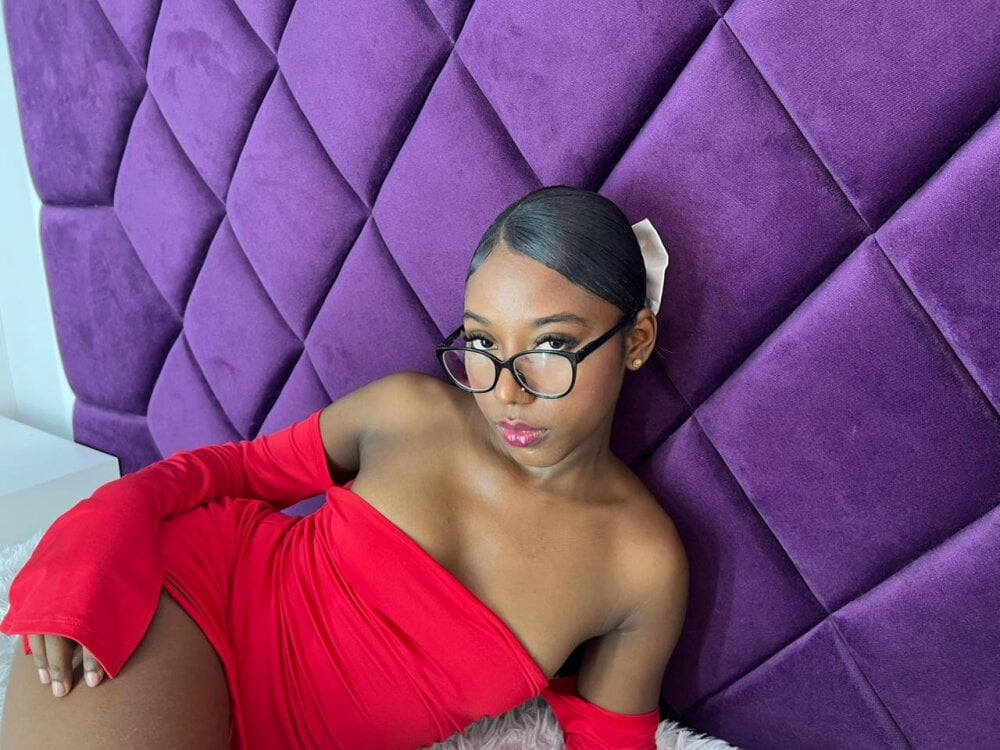 MelodyBrooks Chatroom