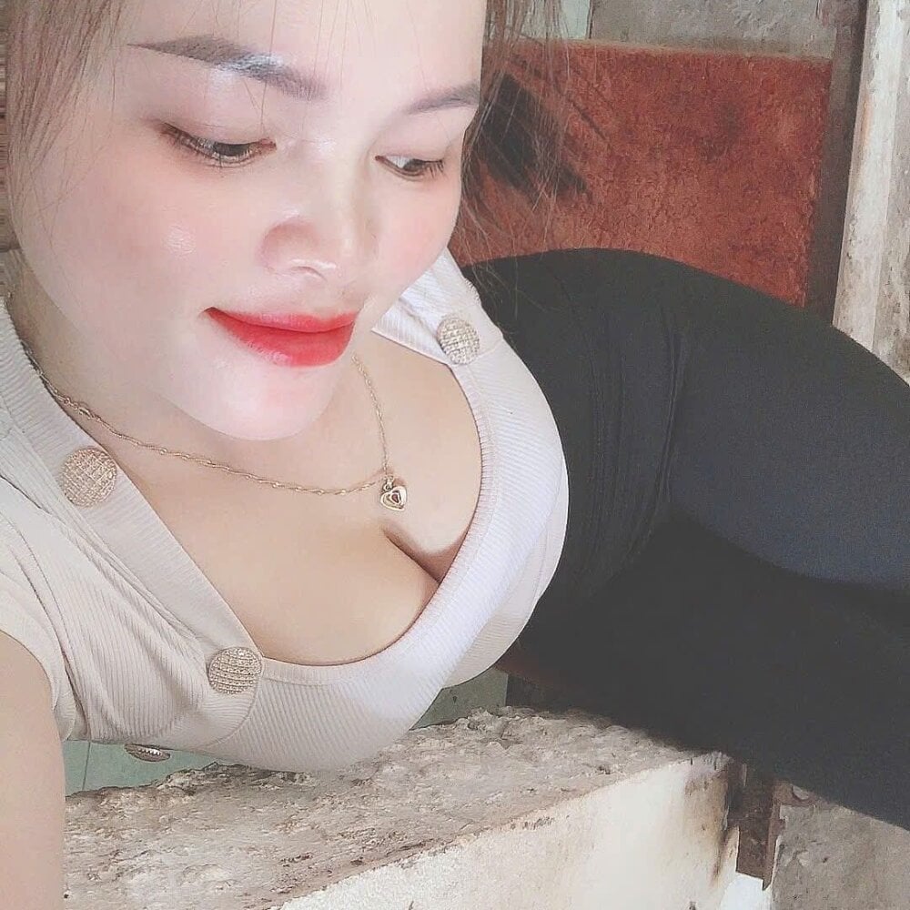 Melylyna Chatroom