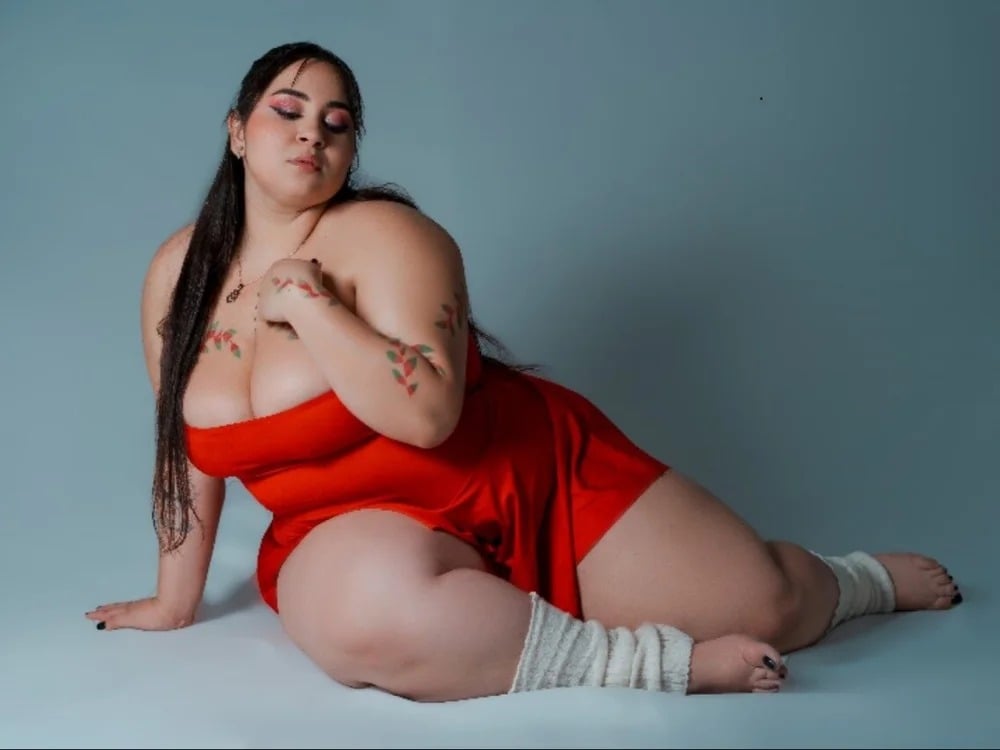 MiaBigBooty Chatroom