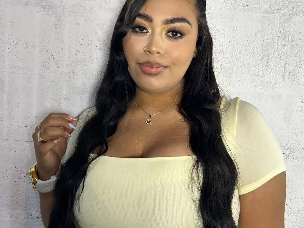 MiaLane3 Chatroom