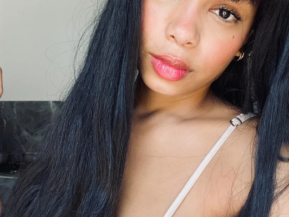 MiaRose8 Chatroom