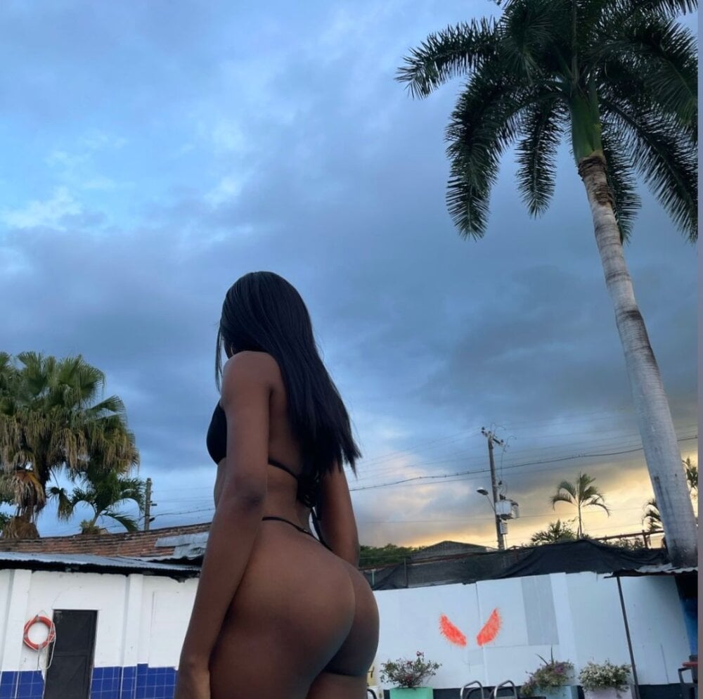 Mia_Devereaux167 Chatroom