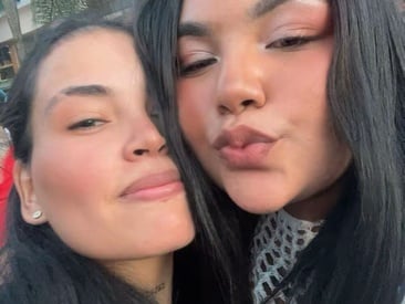 mia-and-lexy