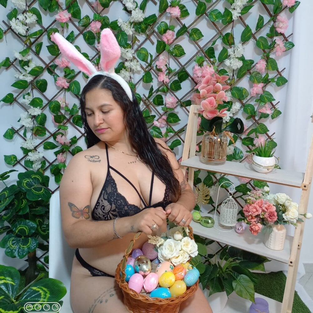 Mia_oficial Chatroom