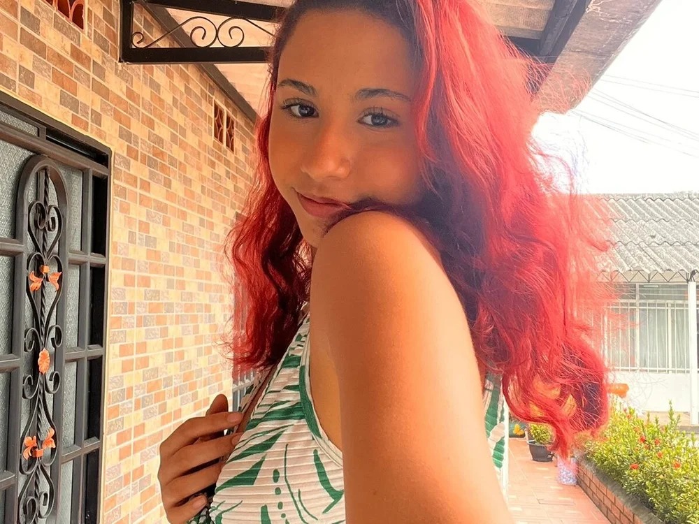 Miabloom19_ Chatroom