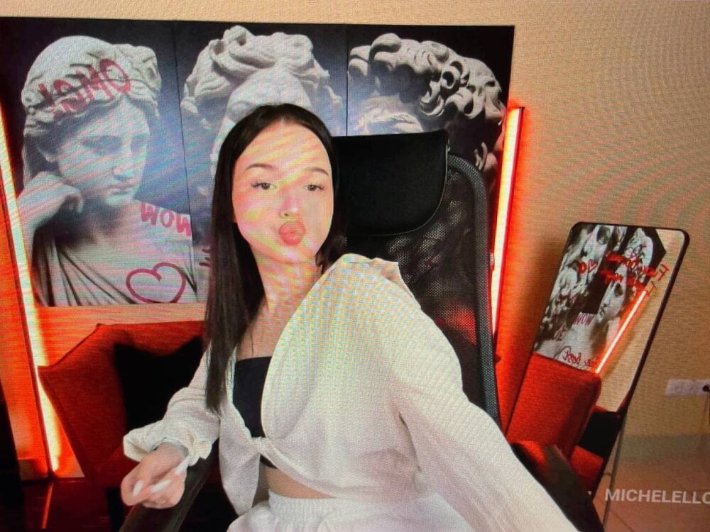 MichelelLove Chatroom