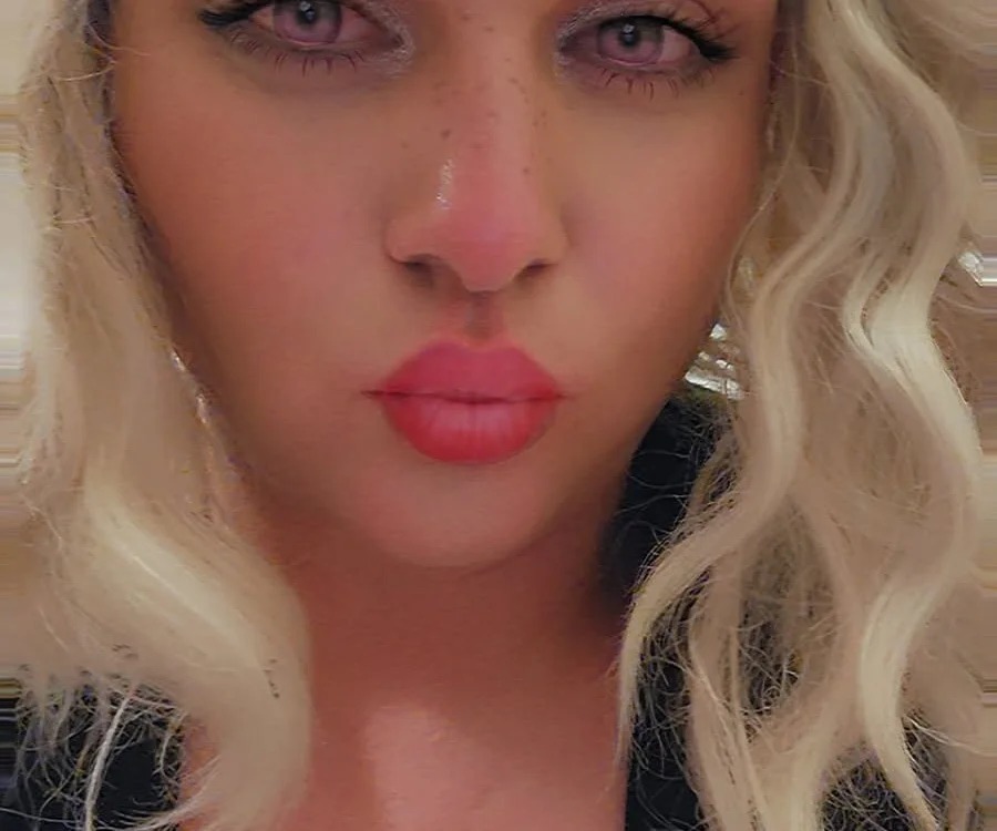 Michellesissy6682 Chatroom