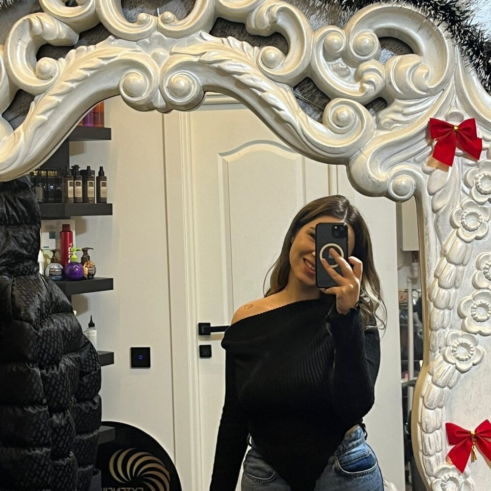 Michey_adam Chatroom