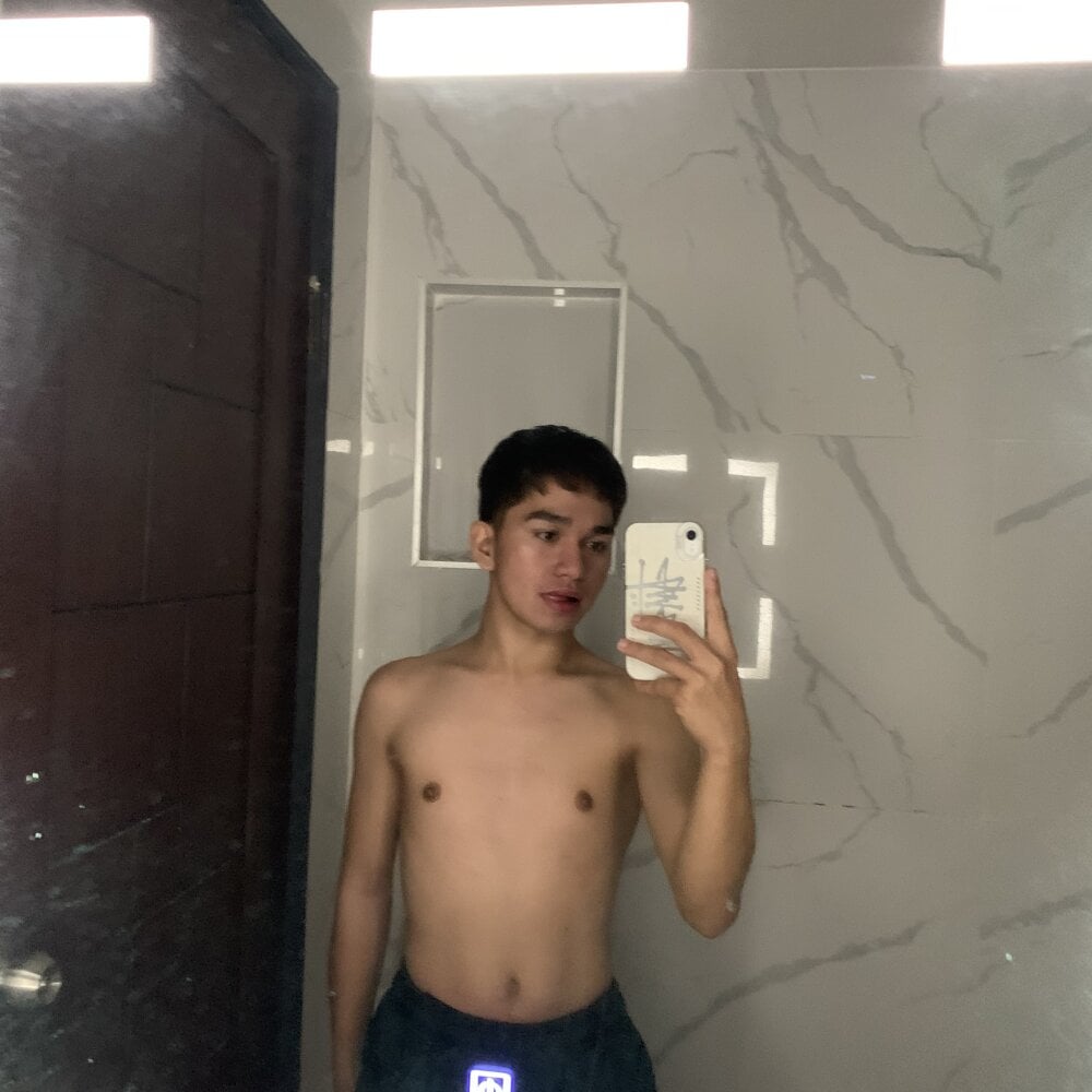 Midnight_Snack69 Chatroom