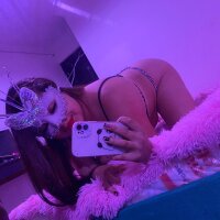 Miiaa_Joness Chatroom