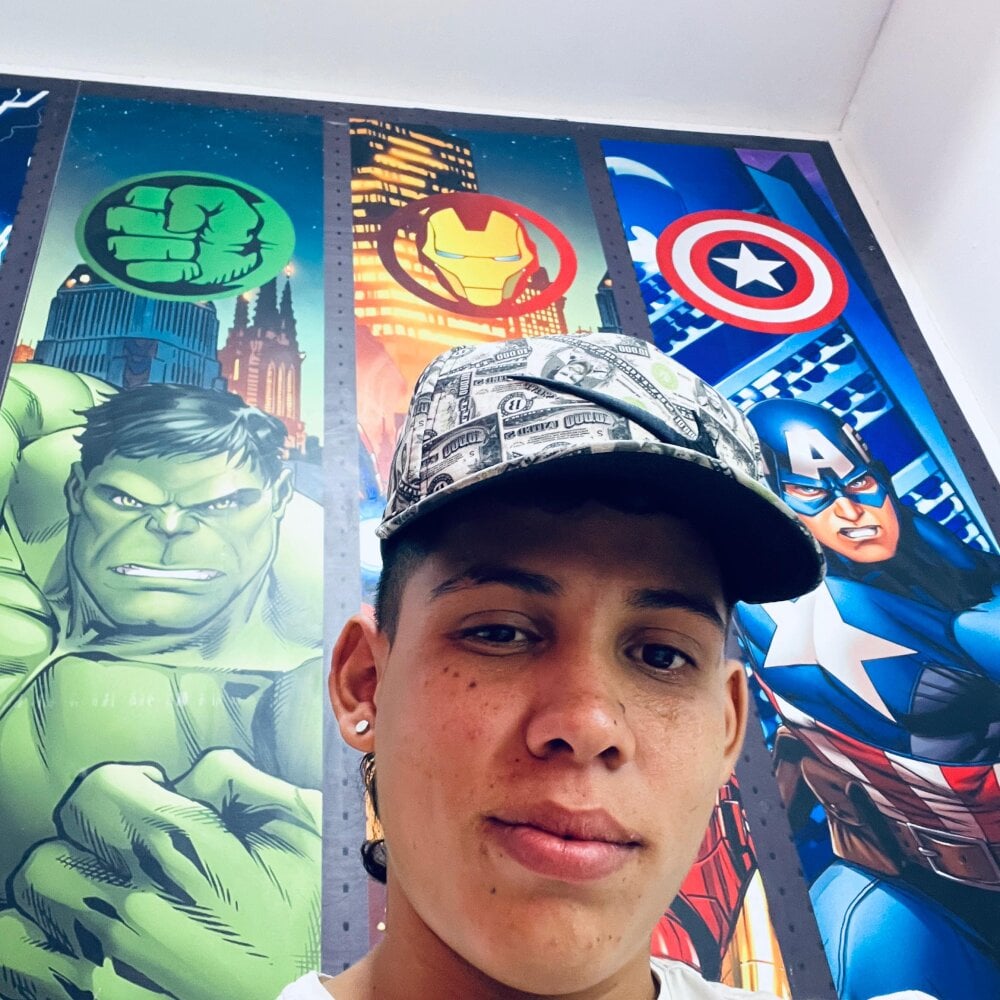 MikeThomas_ Chatroom