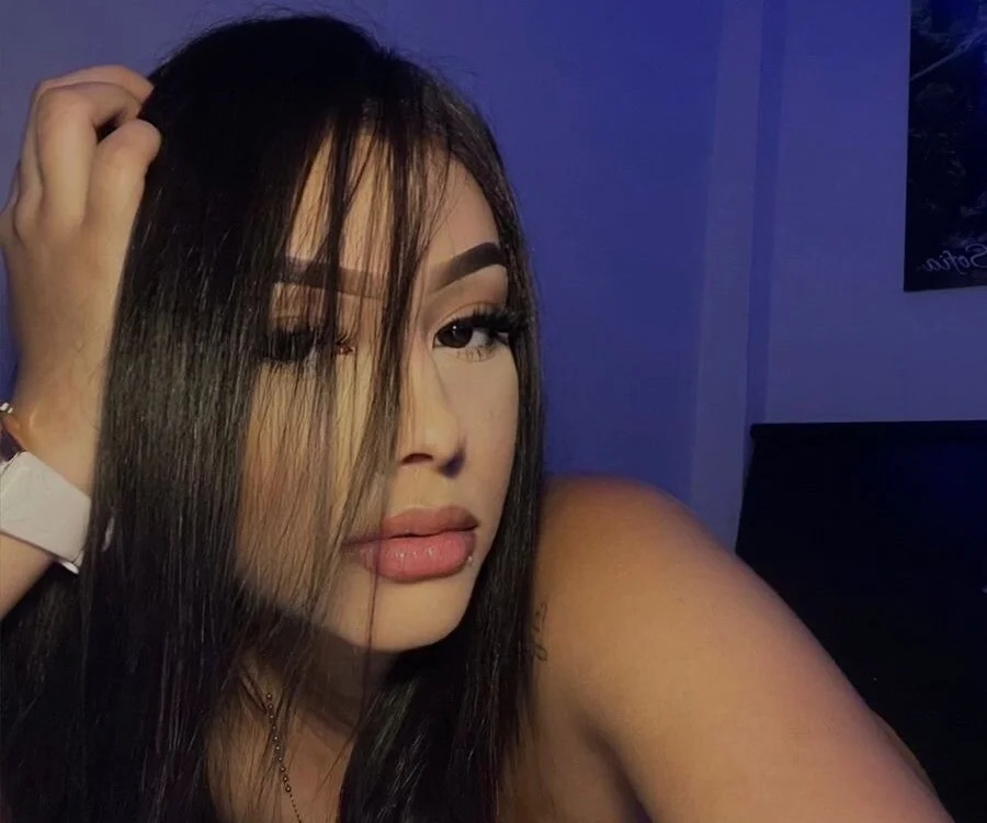 MilaMoonroe Chatroom