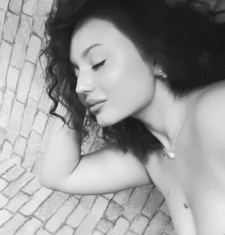 Mila_Jess Chatroom
